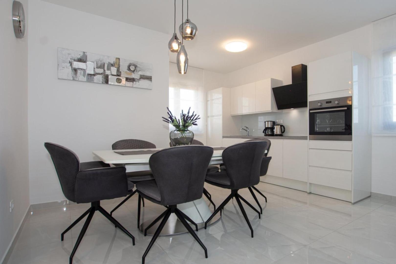 Villa Stella - Crowonder Luxury Rent Турань Экстерьер фото