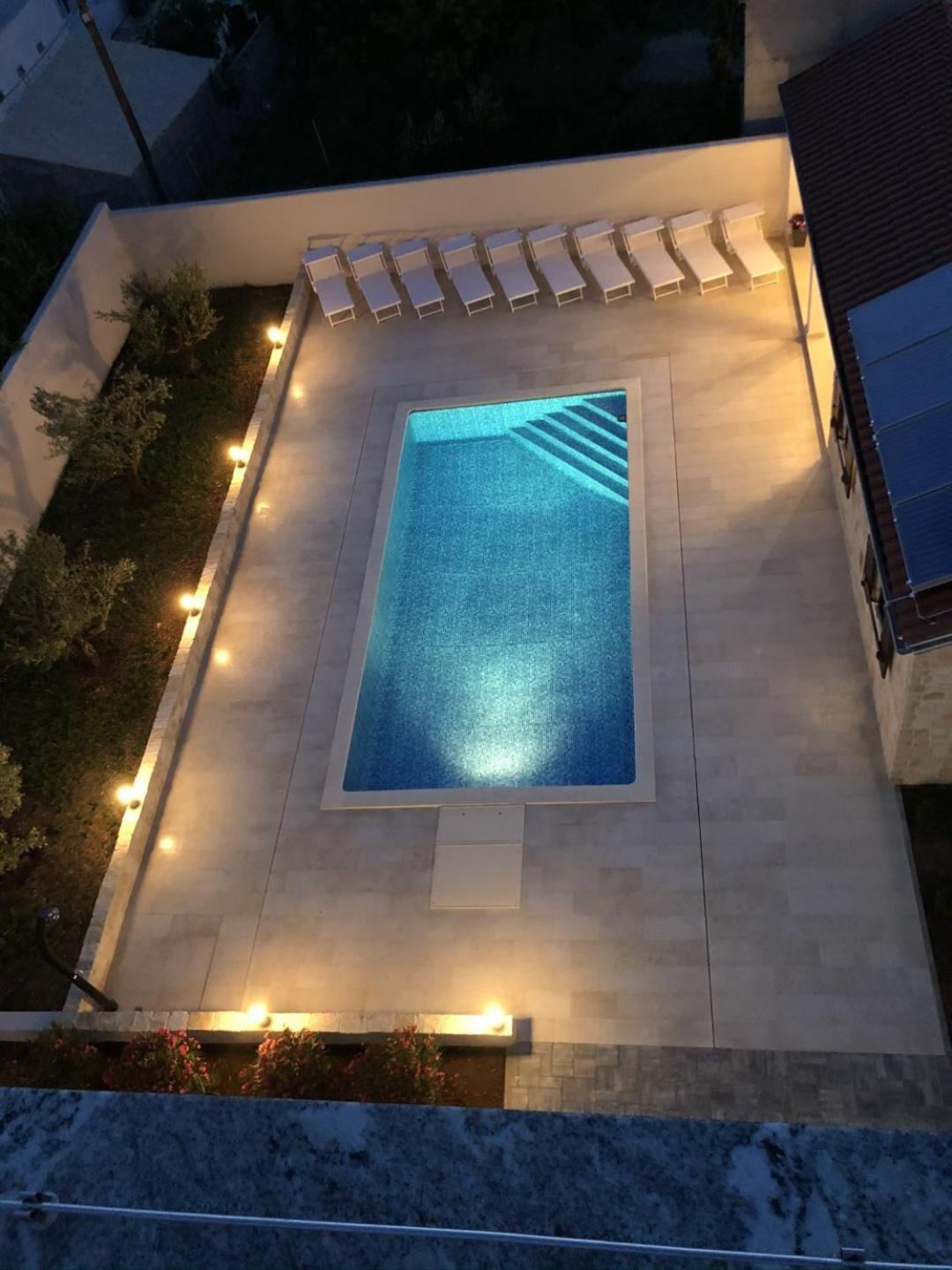 Villa Stella - Crowonder Luxury Rent Турань Экстерьер фото