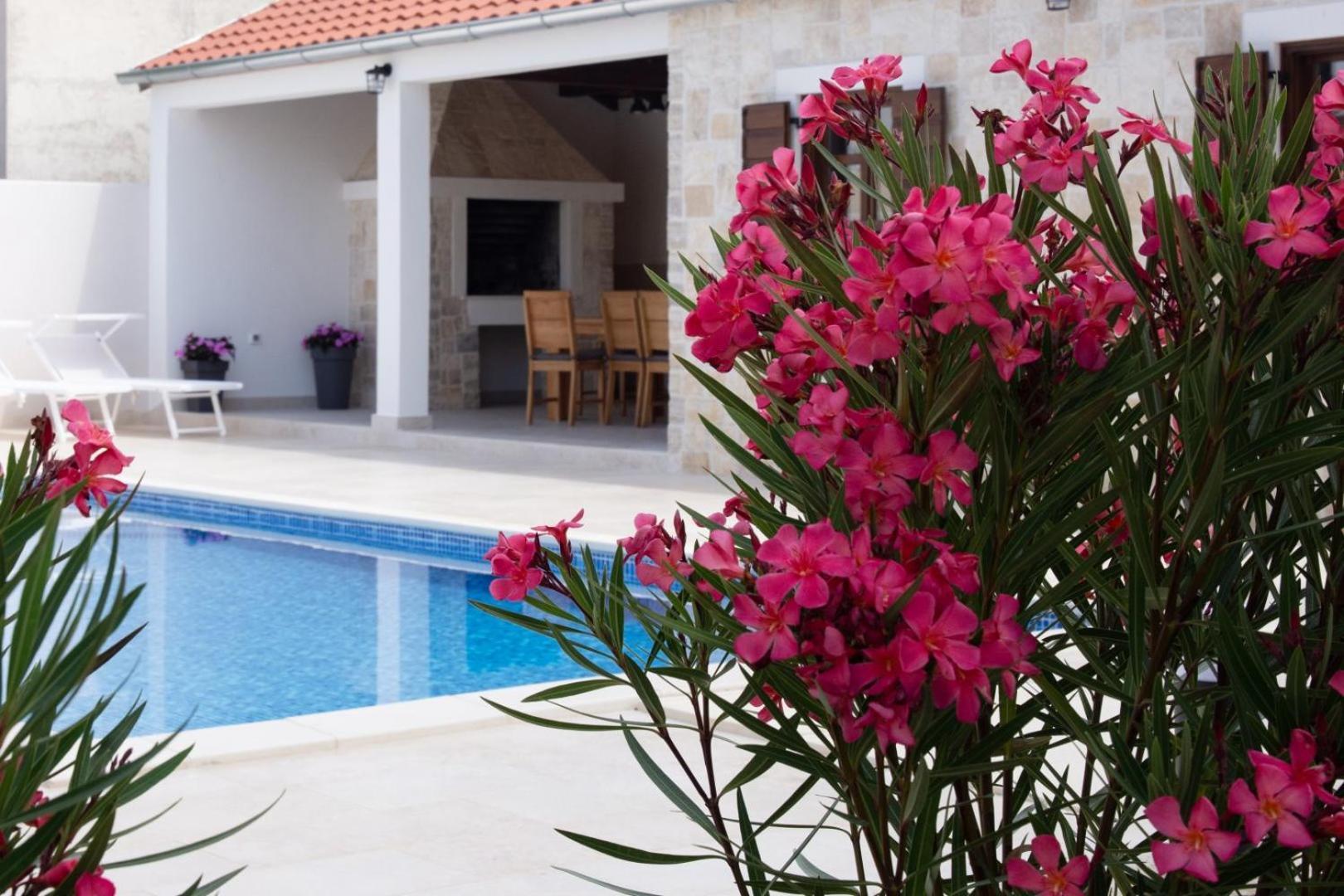Villa Stella - Crowonder Luxury Rent Турань Экстерьер фото