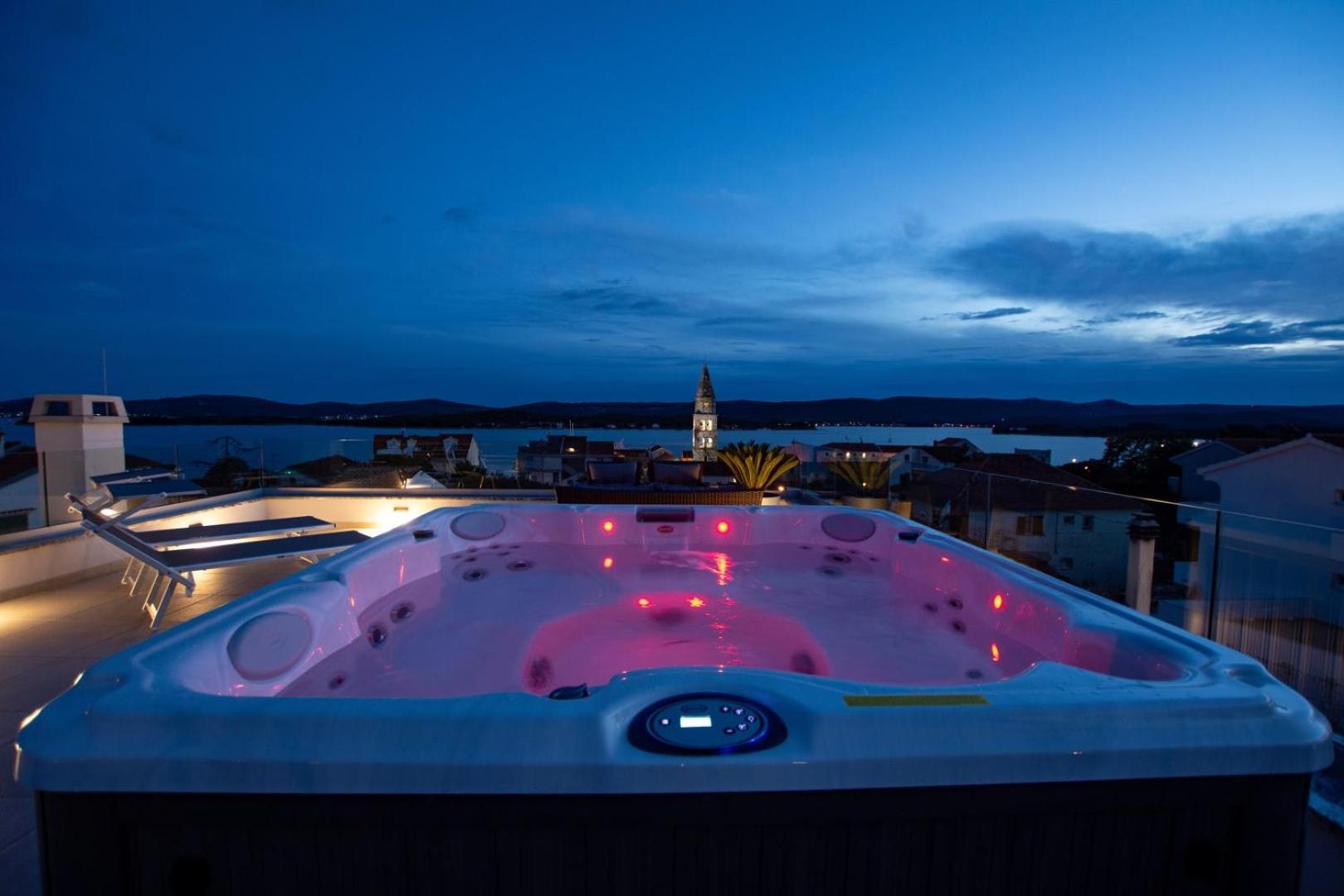 Villa Stella - Crowonder Luxury Rent Турань Экстерьер фото