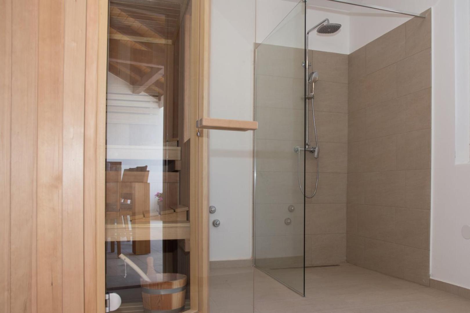 Villa Stella - Crowonder Luxury Rent Турань Экстерьер фото