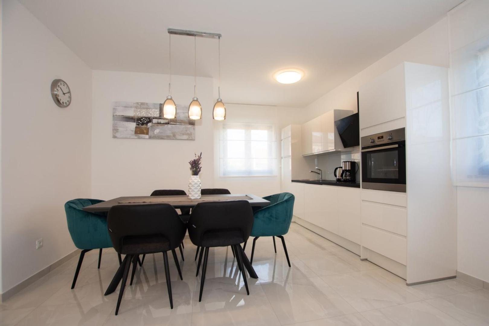 Villa Stella - Crowonder Luxury Rent Турань Экстерьер фото