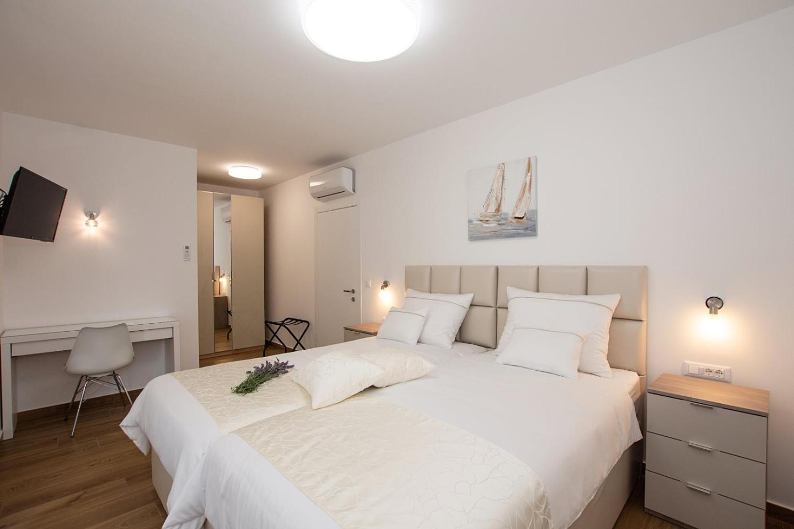 Villa Stella - Crowonder Luxury Rent Турань Экстерьер фото