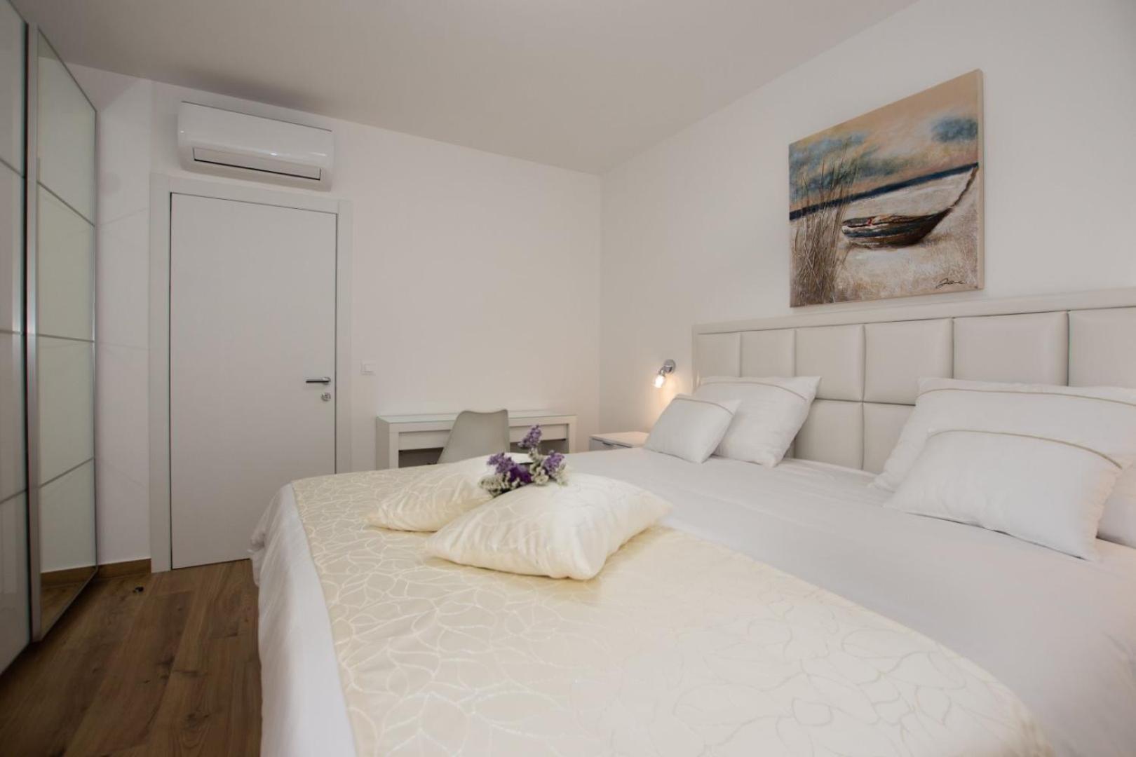 Villa Stella - Crowonder Luxury Rent Турань Экстерьер фото