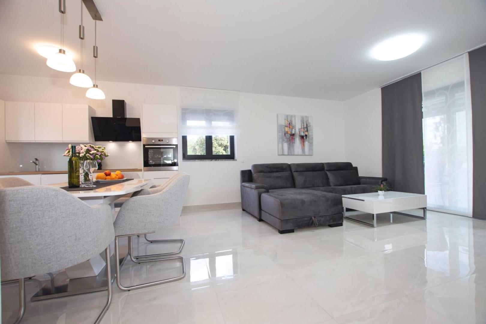 Villa Stella - Crowonder Luxury Rent Турань Экстерьер фото