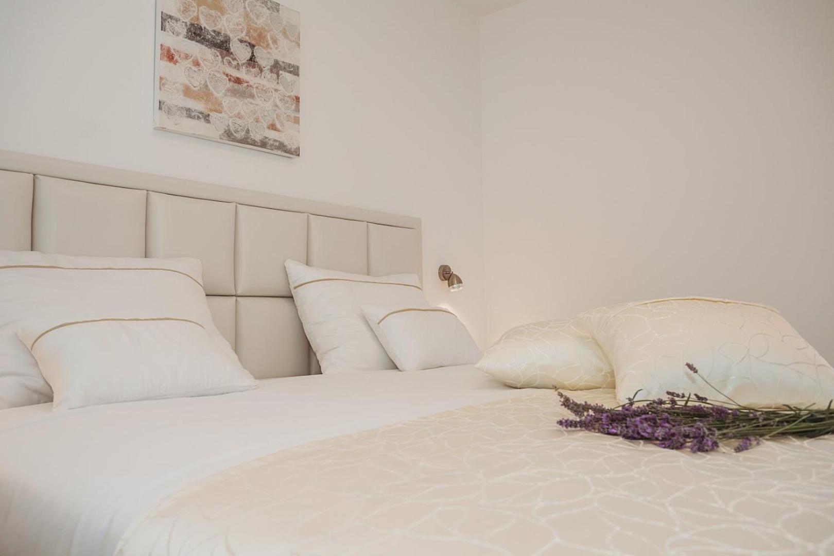 Villa Stella - Crowonder Luxury Rent Турань Экстерьер фото