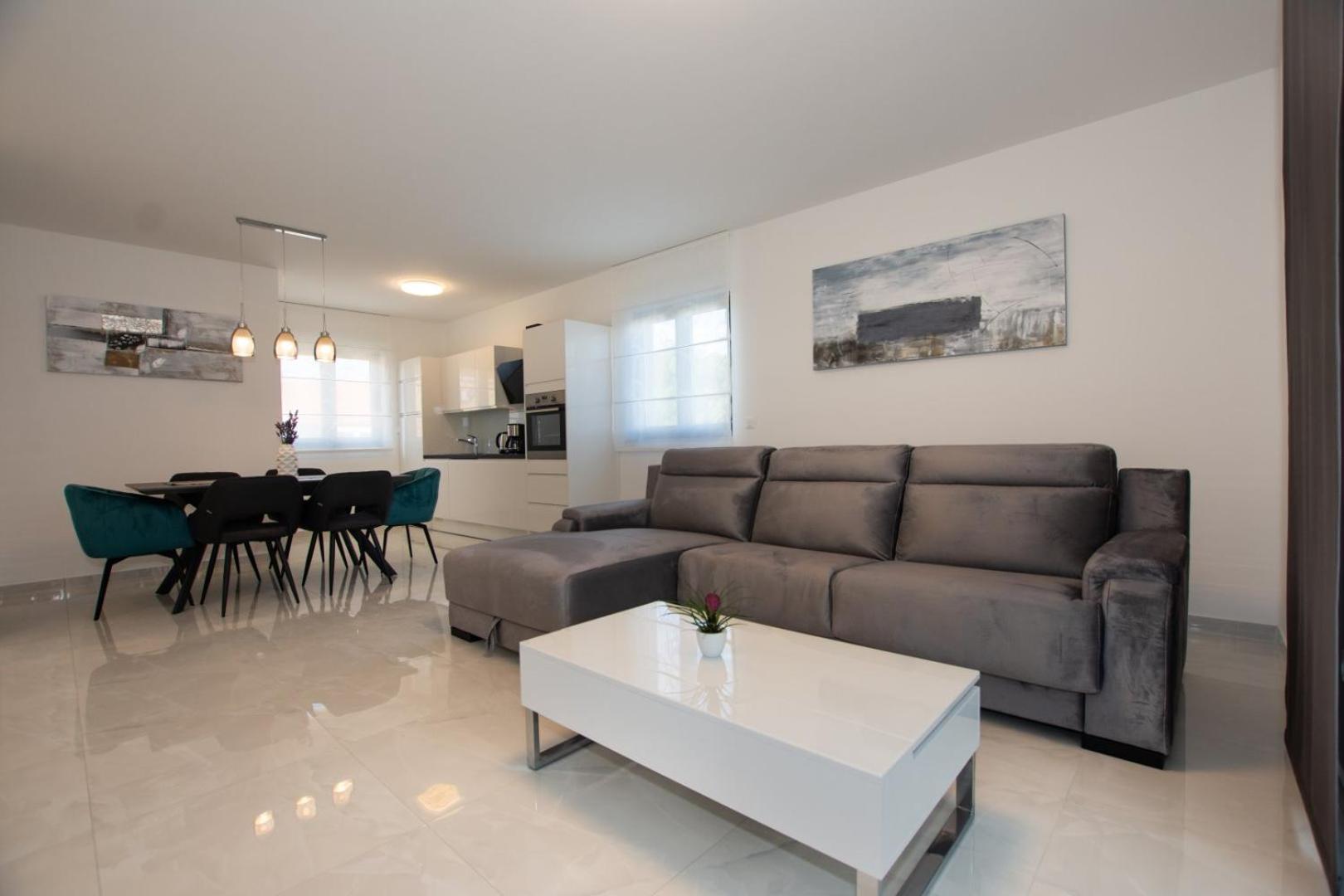 Villa Stella - Crowonder Luxury Rent Турань Экстерьер фото