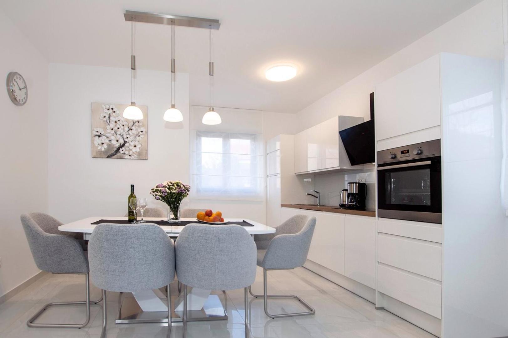 Villa Stella - Crowonder Luxury Rent Турань Экстерьер фото